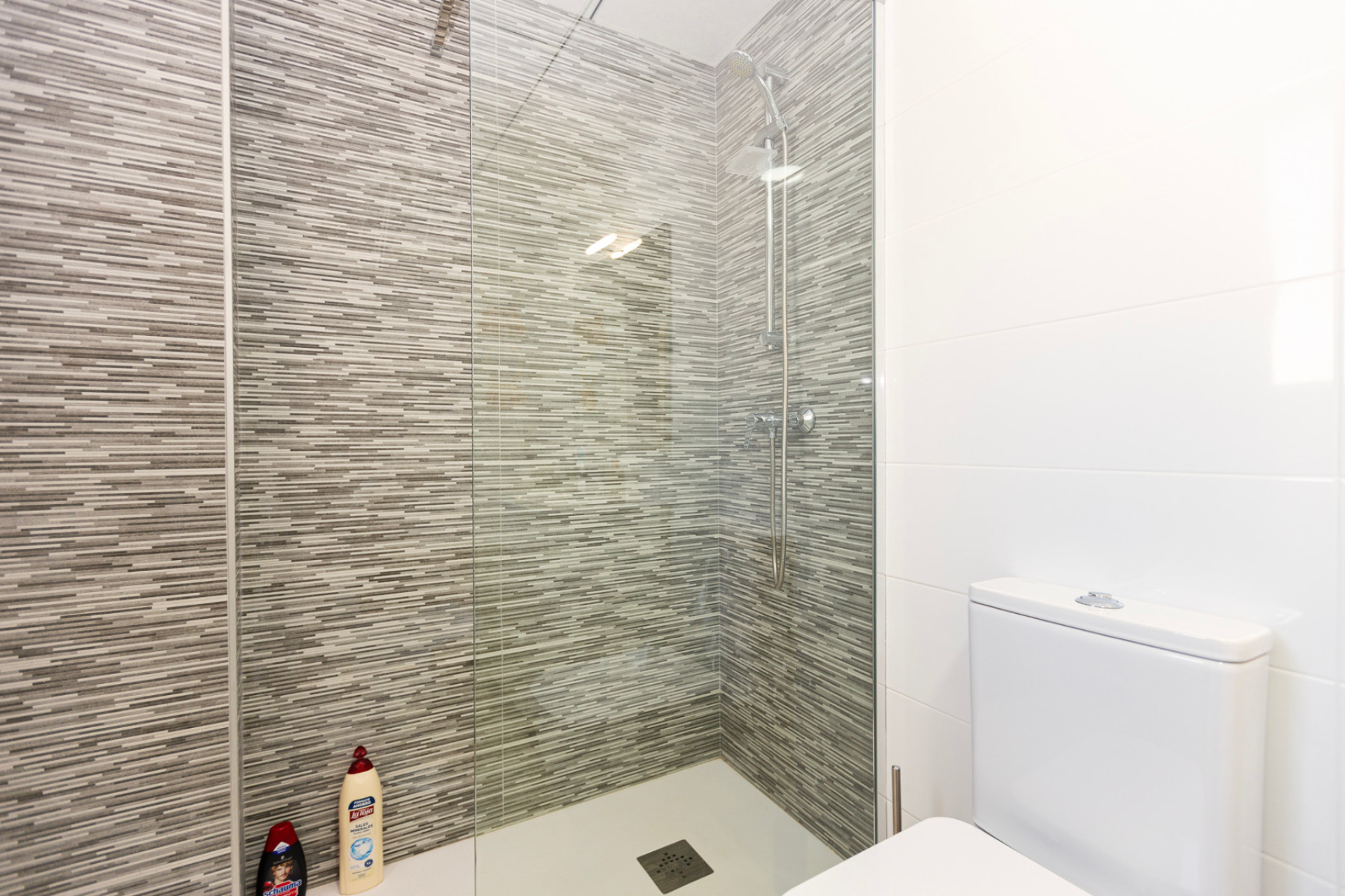 Reventa - 1. Apartamento / piso - Villamartin - Costa Blanca Sur