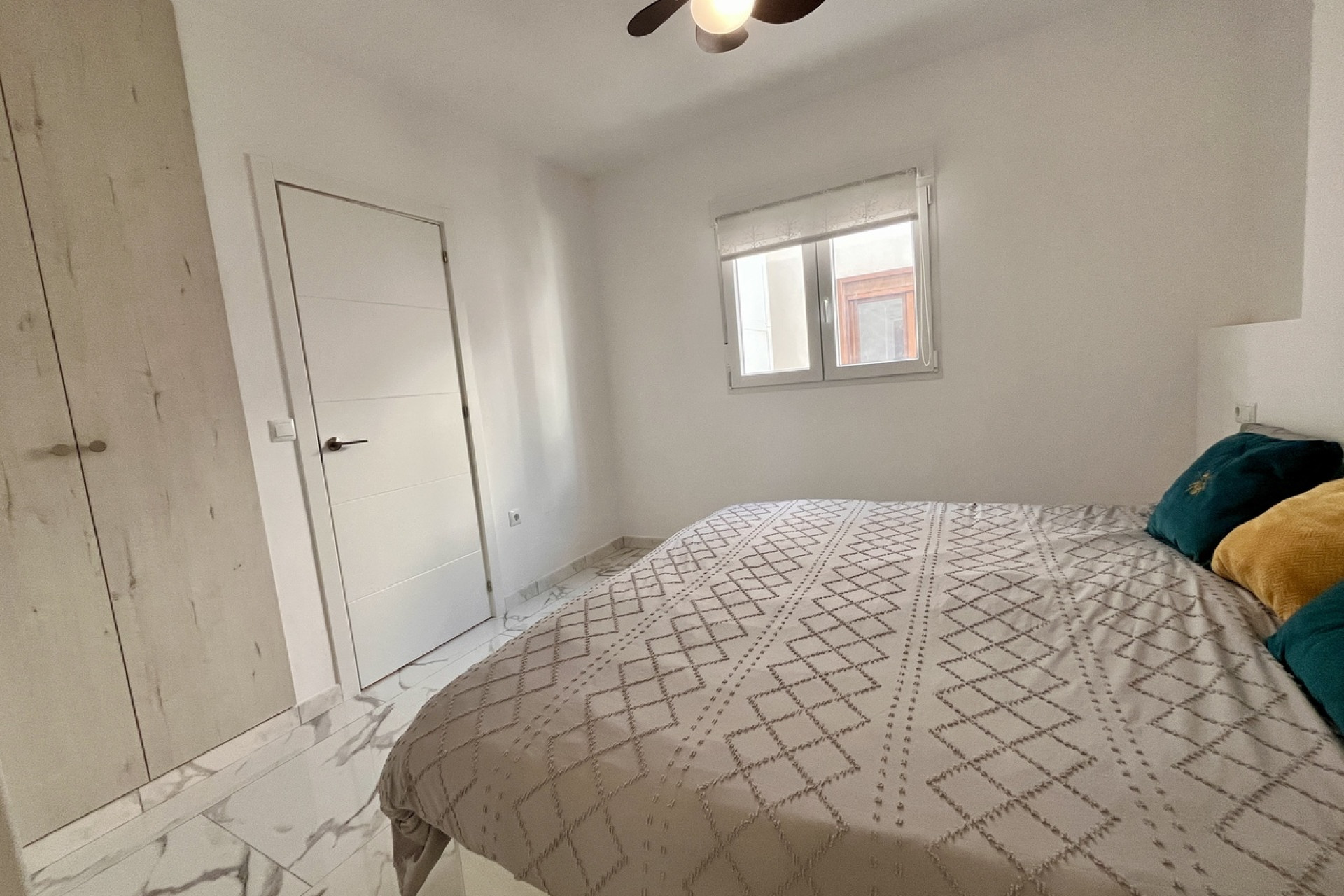 Reventa - 1. Apartamento / piso - Villamartin - Costa Blanca Sur