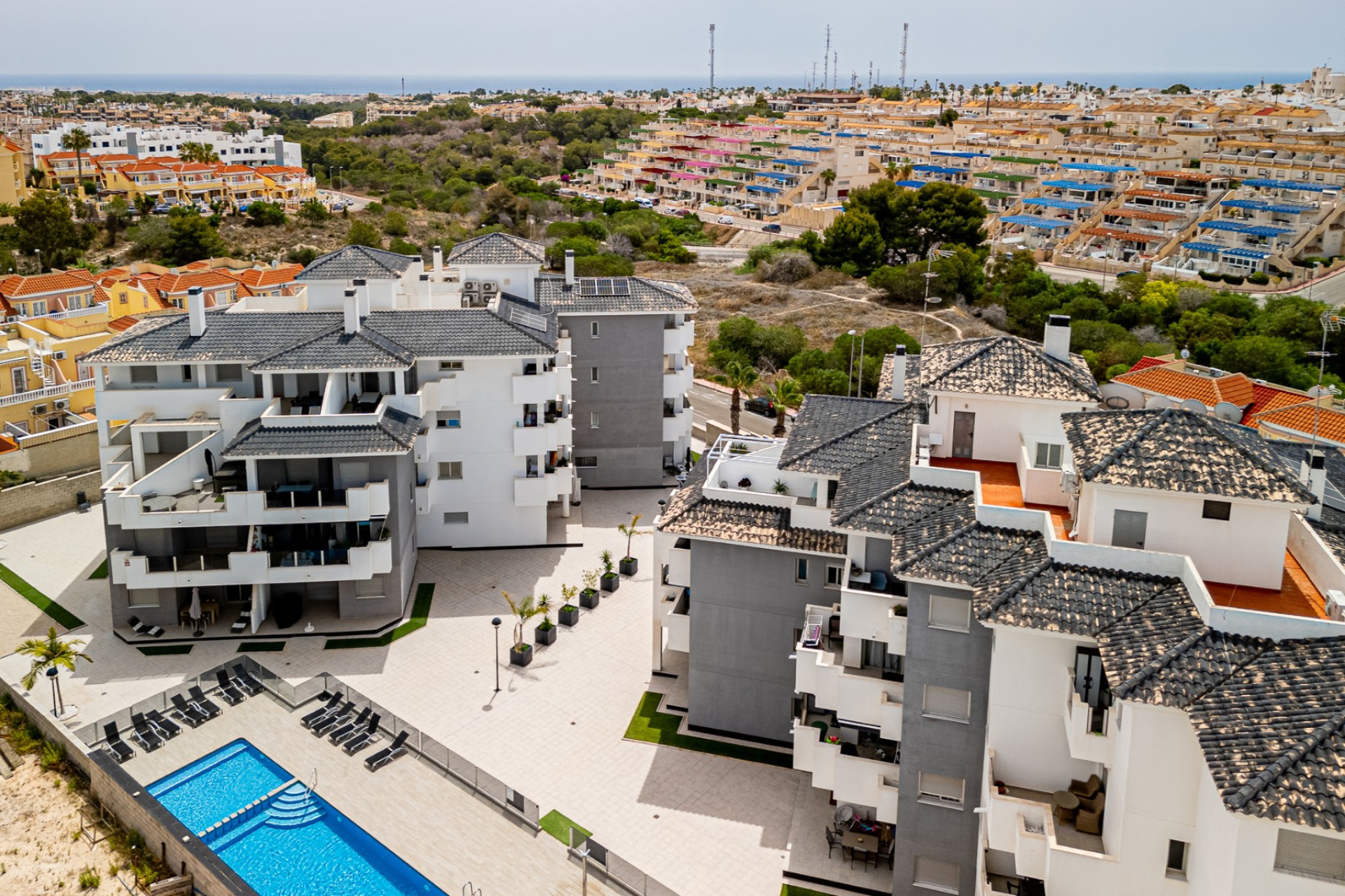Reventa - 1. Apartamento / piso - Villamartin - Costa Blanca Sur