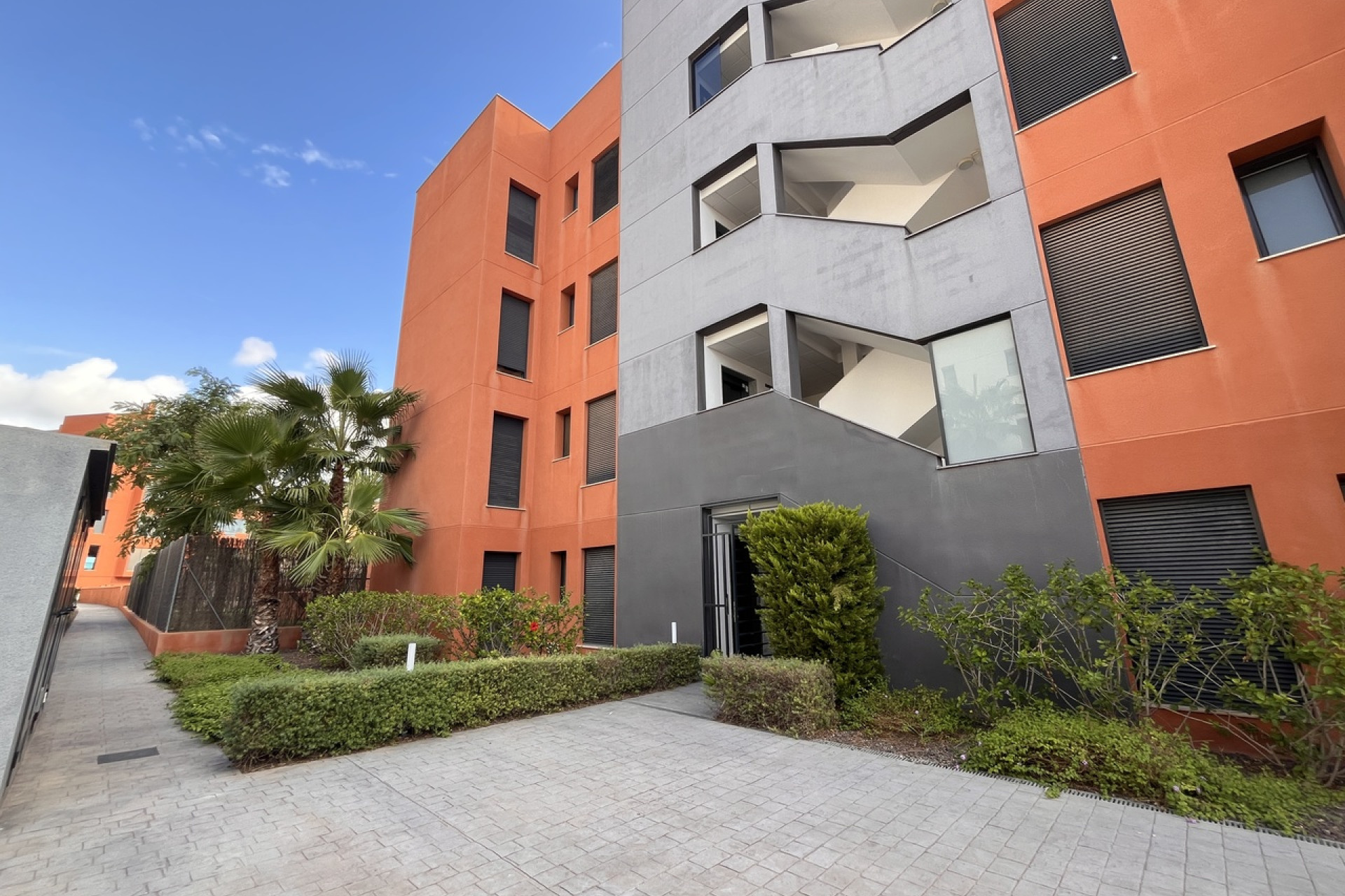 Reventa - 1. Apartamento / piso - Villamartin - Costa Blanca Sur
