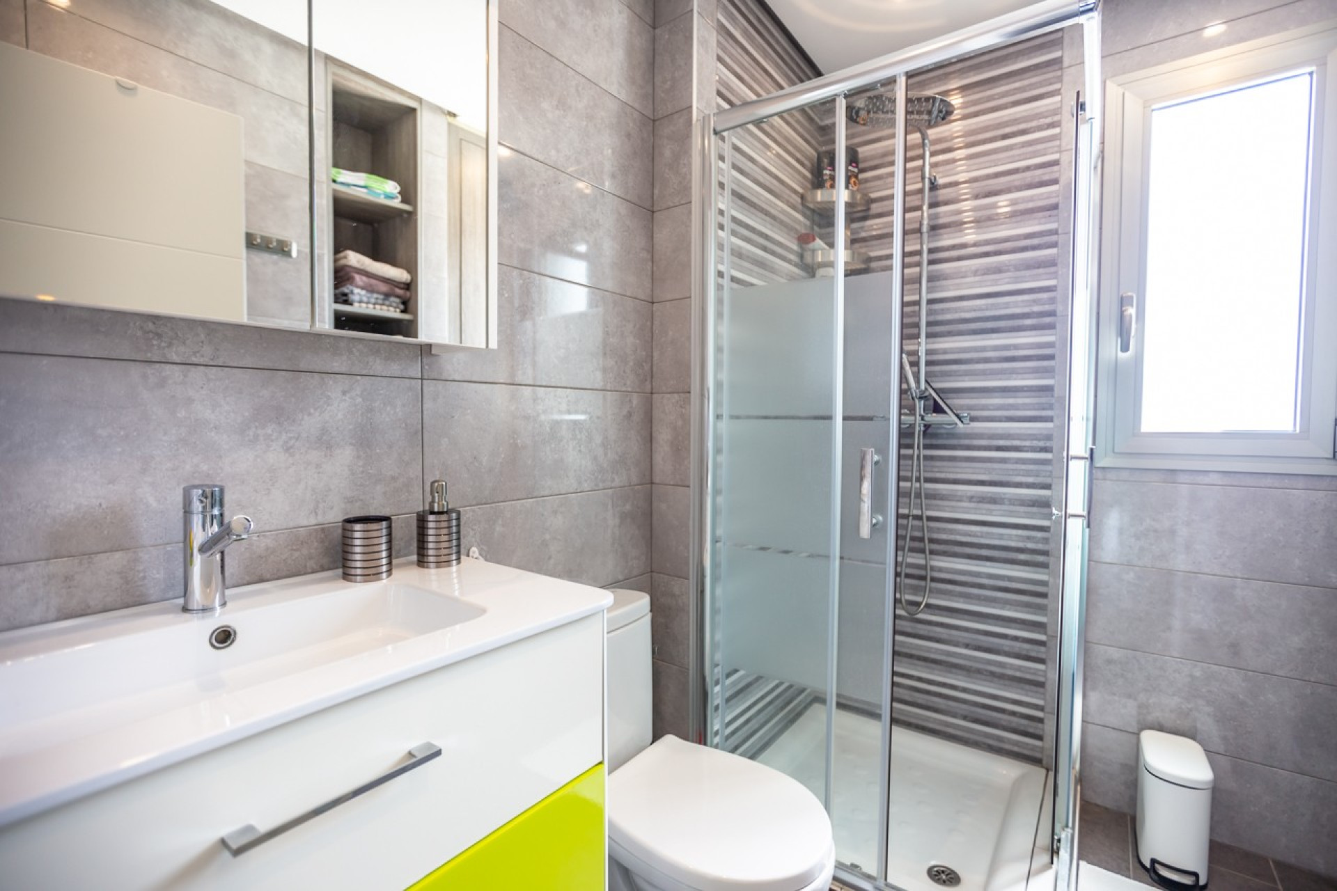 Reventa - 1. Apartamento / piso - Villamartin - Costa Blanca Sur