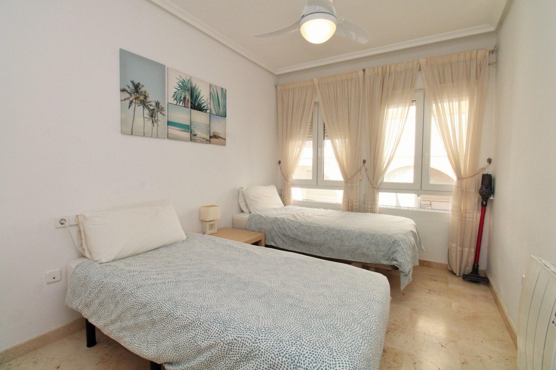Reventa - 1. Apartamento / piso - Villamartin - Costa Blanca Sur