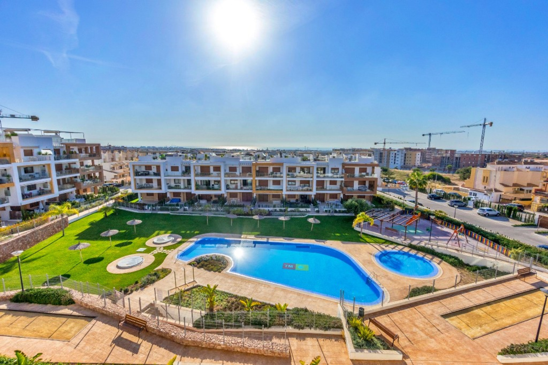 Reventa - 1. Apartamento / piso - Villamartin - Costa Blanca Sur