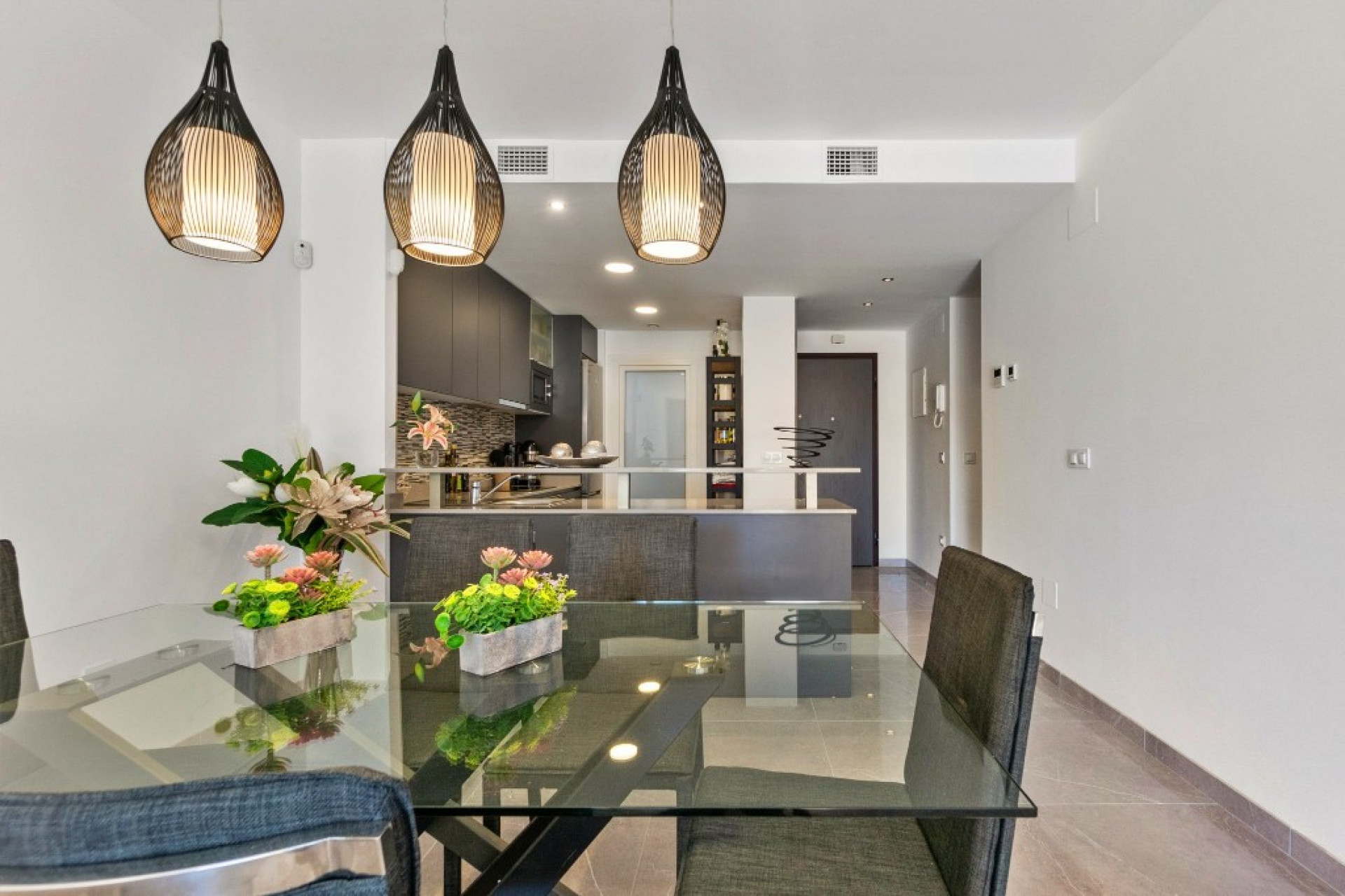 Reventa - 1. Apartamento / piso - Villamartin - Costa Blanca Sur