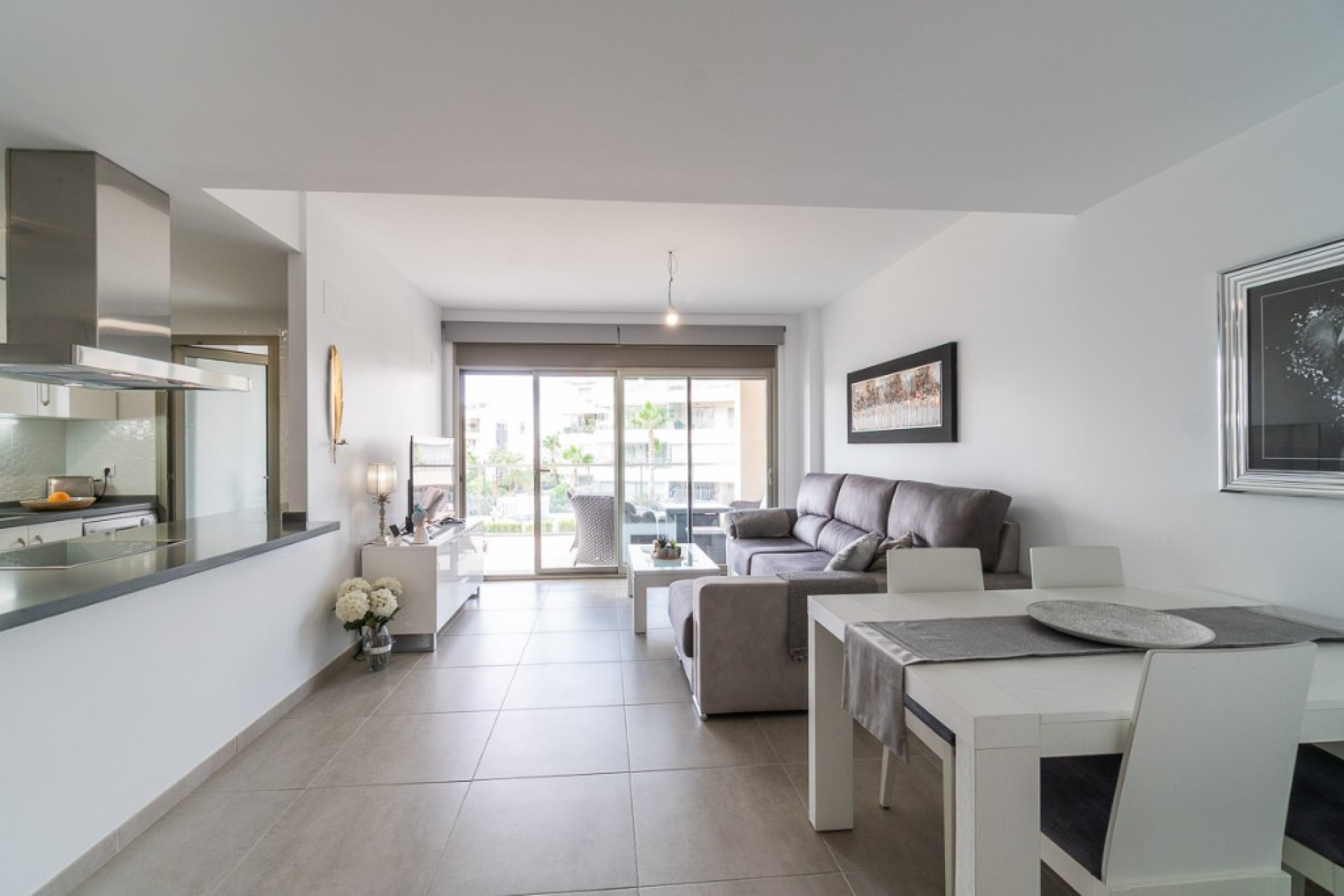 Reventa - 1. Apartamento / piso - Villamartin - Costa Blanca Sur