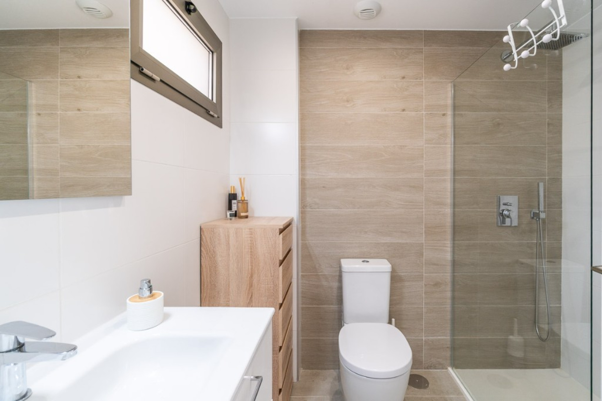 Reventa - 1. Apartamento / piso - Villamartin - Costa Blanca Sur