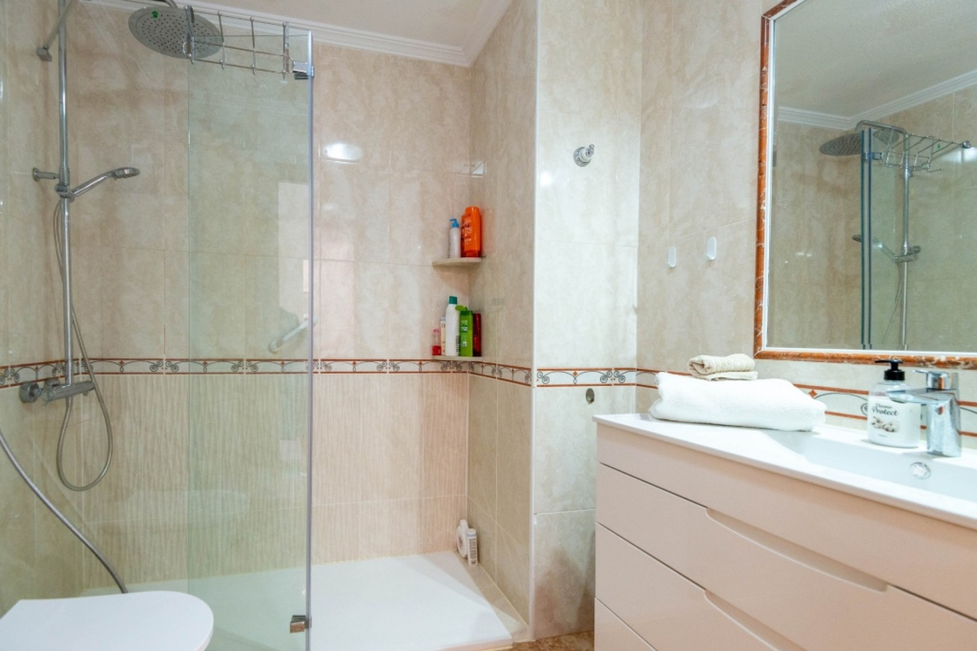 Reventa - 1. Apartamento / piso - Villamartin - Costa Blanca Sur