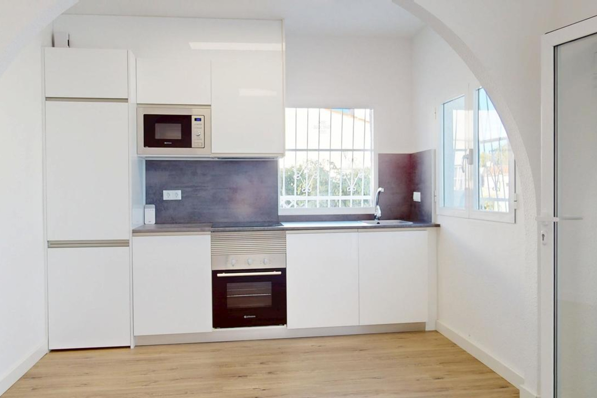 Reventa - 1. Apartamento / piso - Villamartin - Costa Blanca Sur