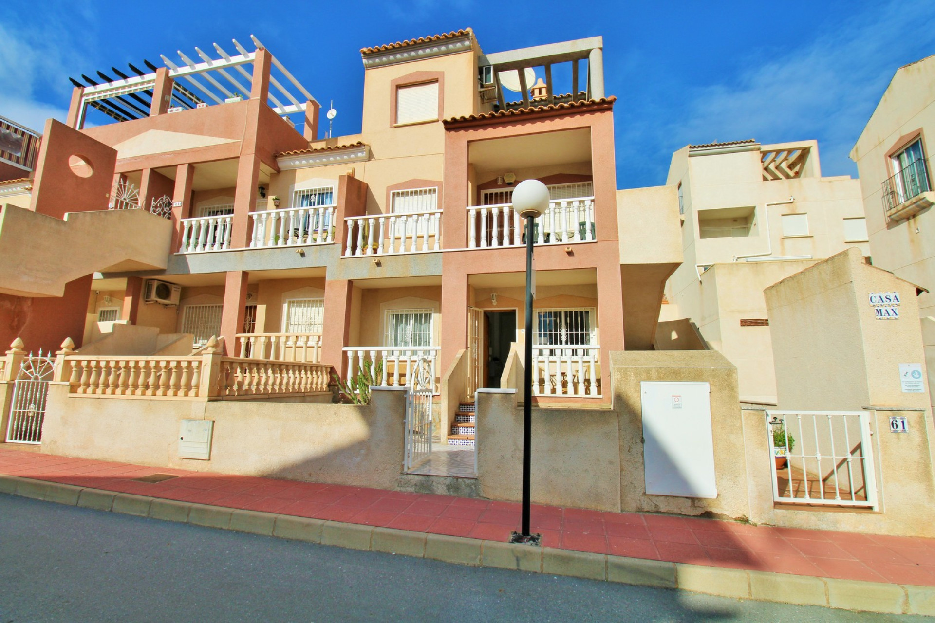 Reventa - 1. Apartamento / piso - Villamartin - Costa Blanca Sur