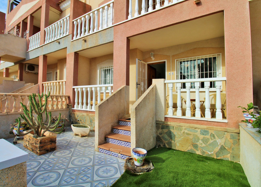 Reventa - 1. Apartamento / piso - Villamartin - Costa Blanca Sur