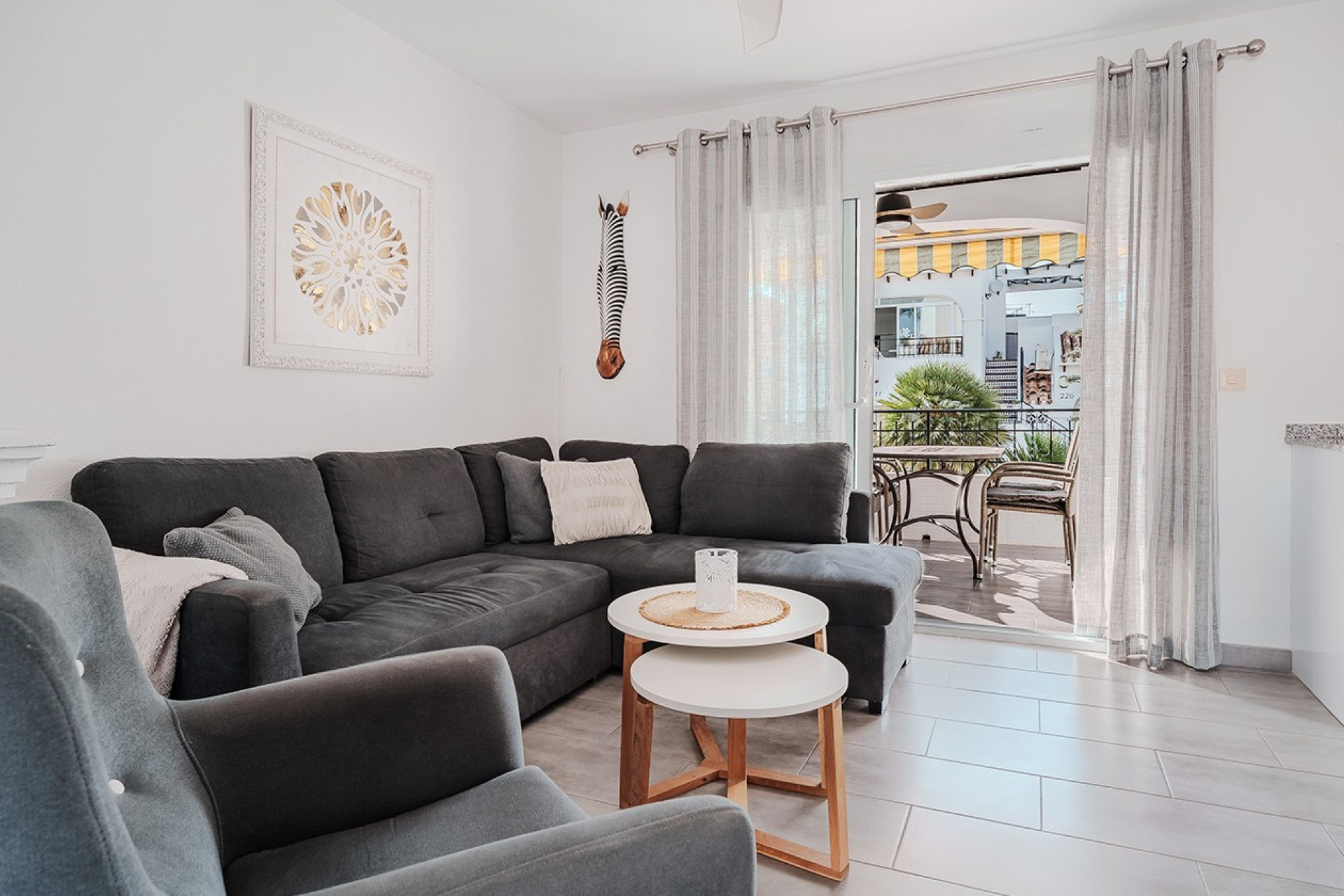 Reventa - 1. Apartamento / piso - Villamartin - Costa Blanca Sur