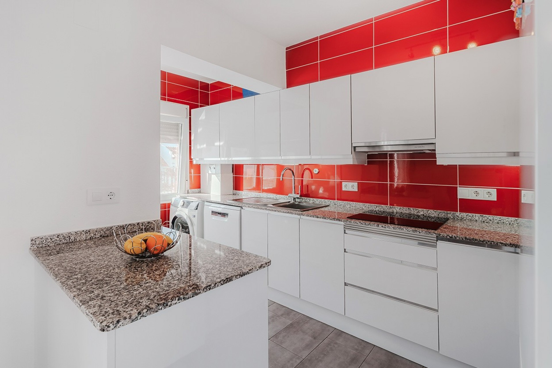 Reventa - 1. Apartamento / piso - Villamartin - Costa Blanca Sur