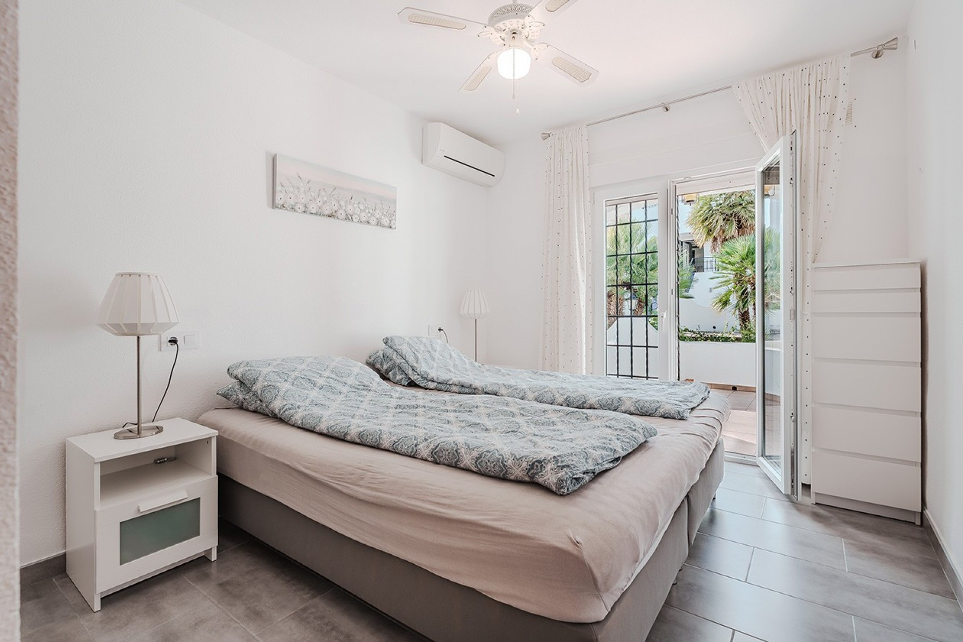 Reventa - 1. Apartamento / piso - Villamartin - Costa Blanca Sur