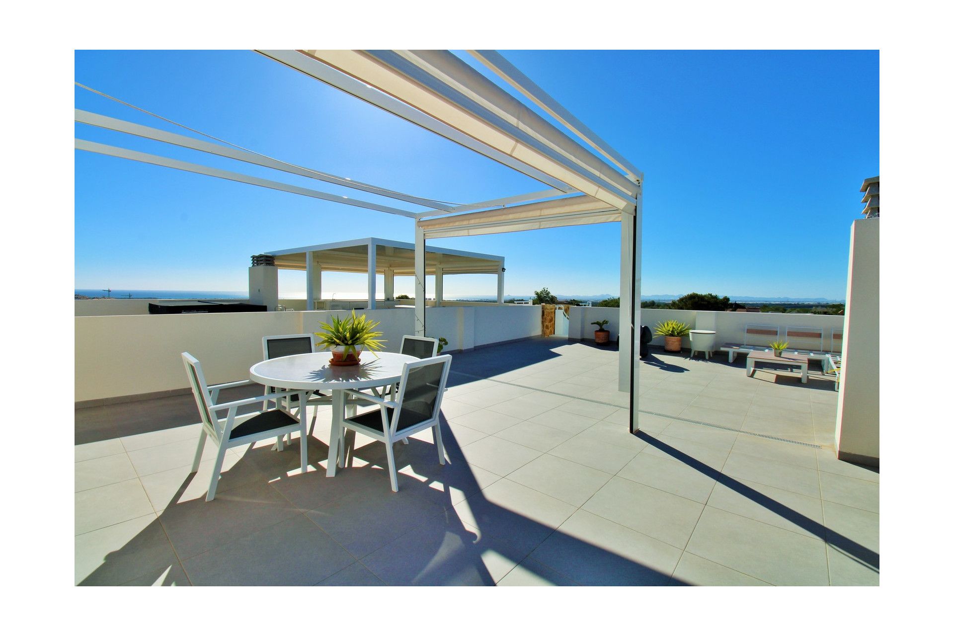 Reventa - 1. Apartamento / piso - Villamartin - Costa Blanca Sur