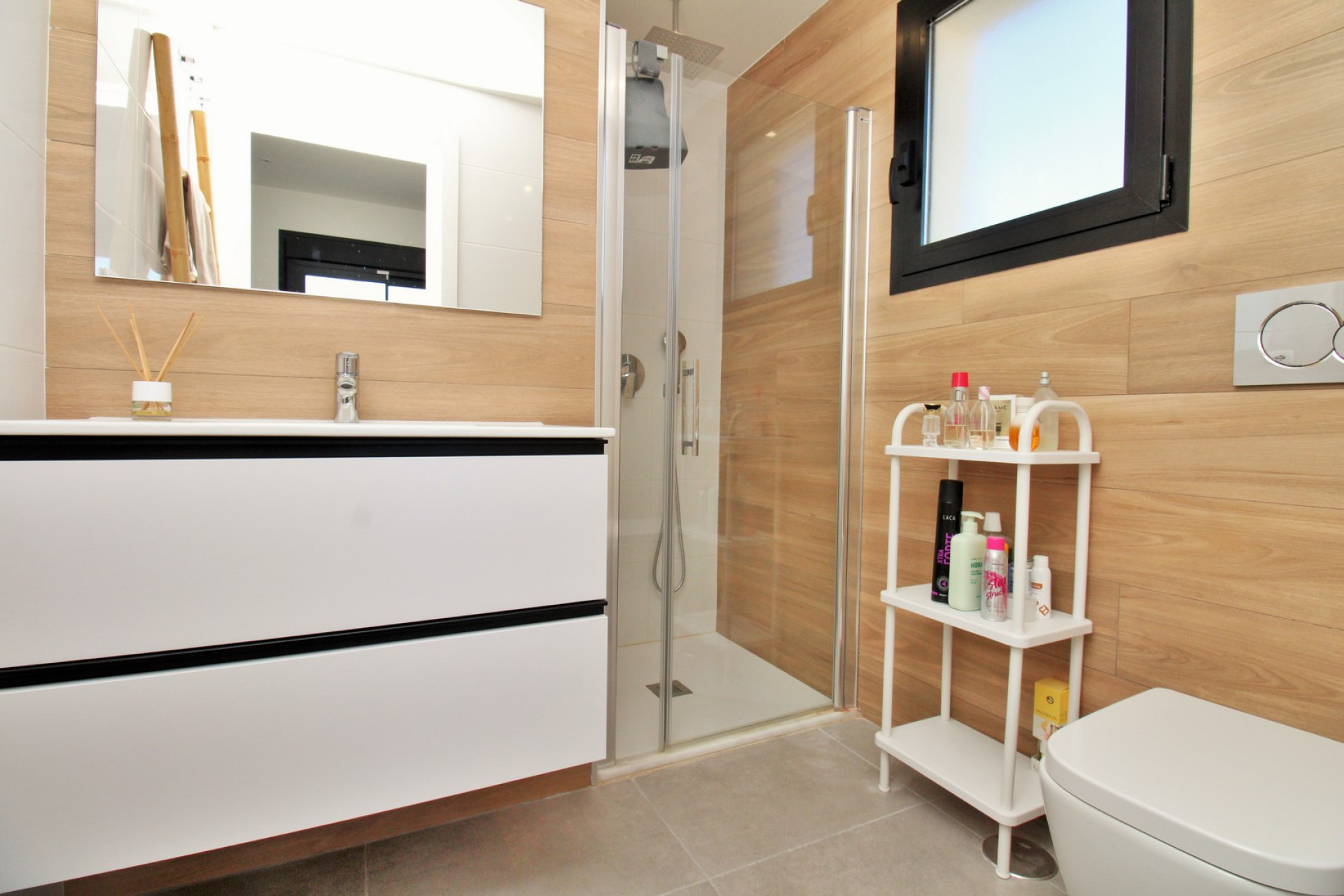 Reventa - 1. Apartamento / piso - Villamartin - Costa Blanca Sur