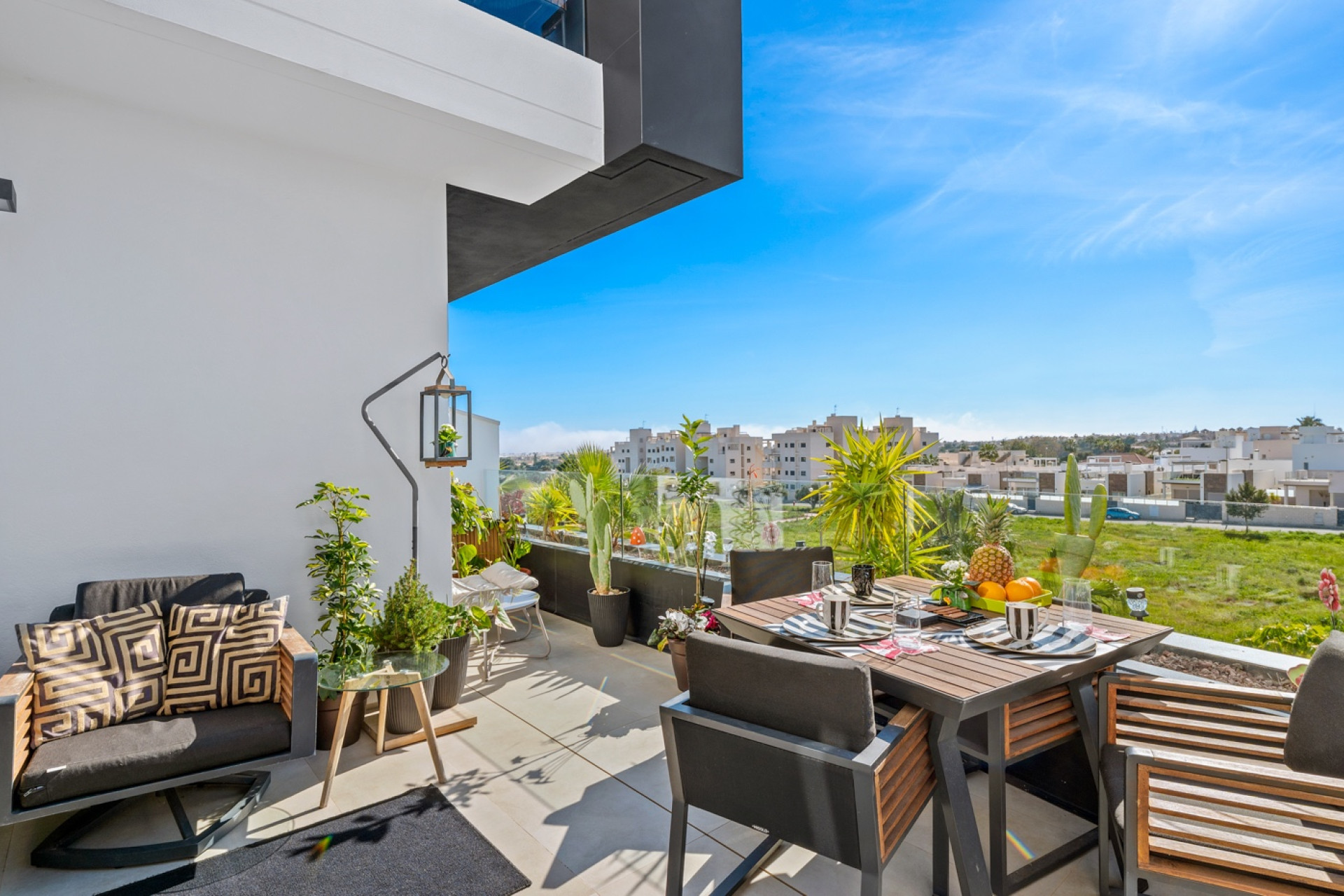 Reventa - 1. Apartamento / piso - Villamartin - Costa Blanca Sur