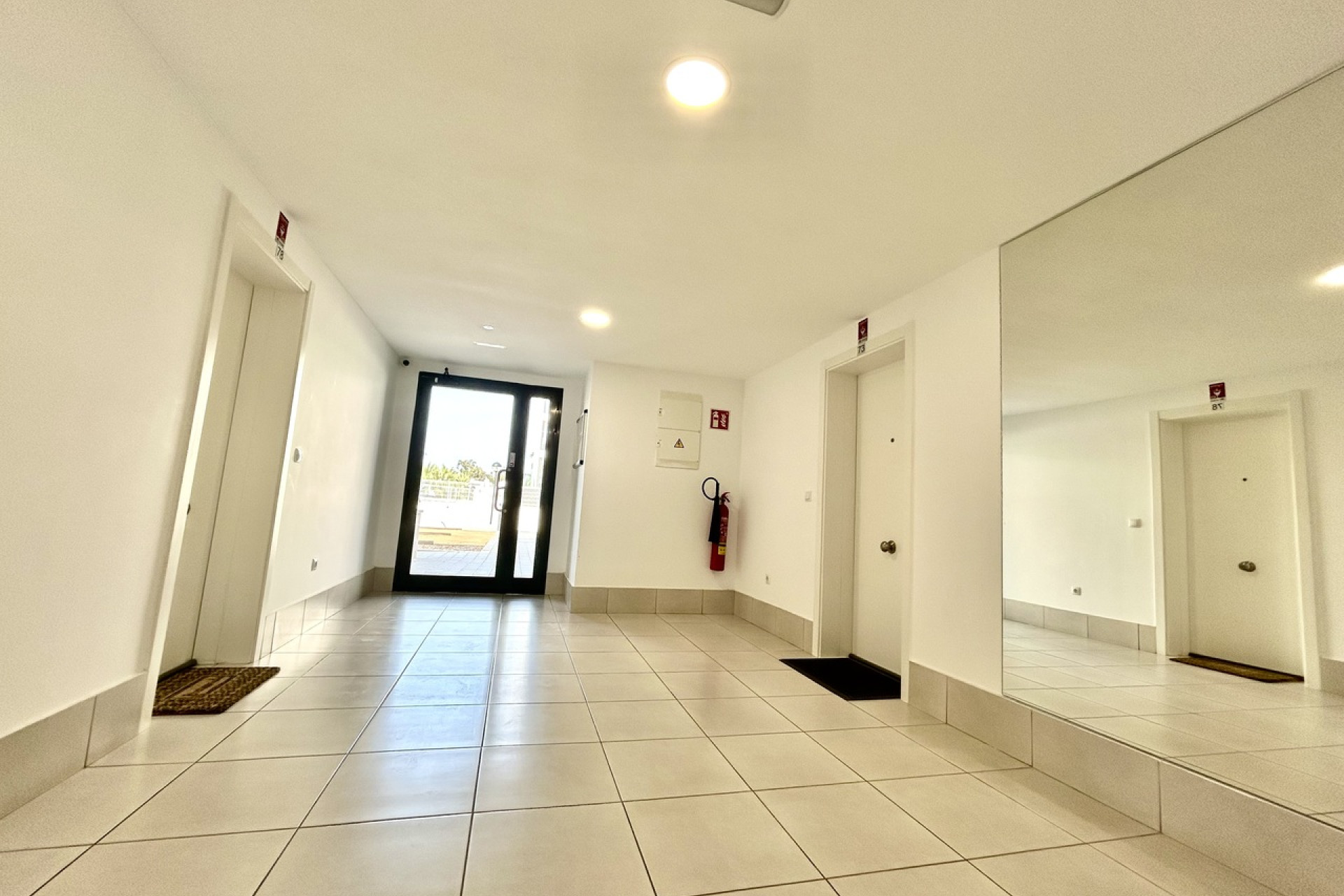 Reventa - 1. Apartamento / piso - Villamartin - Costa Blanca Sur