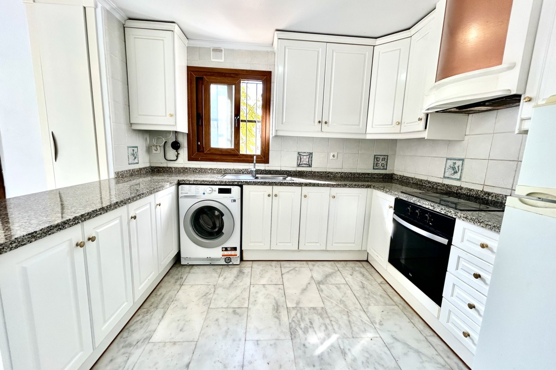 Reventa - 1. Apartamento / piso - Villamartin - Costa Blanca Sur