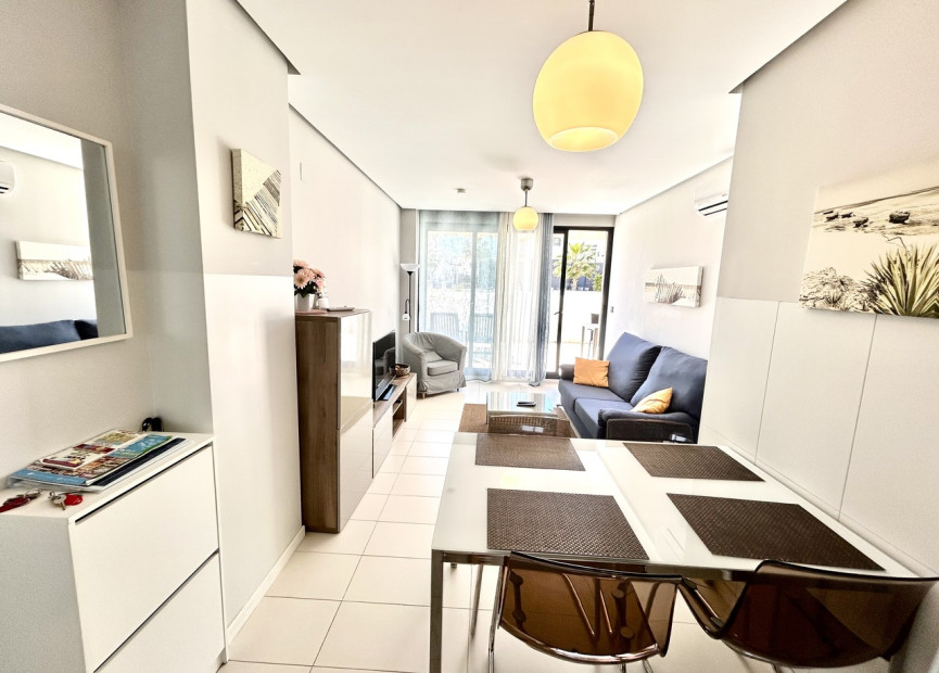 Reventa - 1. Apartamento / piso - Villamartin - Costa Blanca Sur