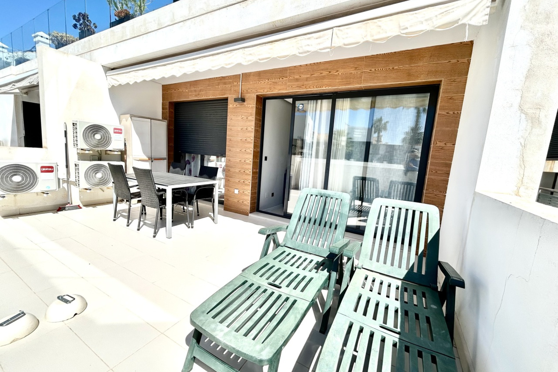 Reventa - 1. Apartamento / piso - Villamartin - Costa Blanca Sur