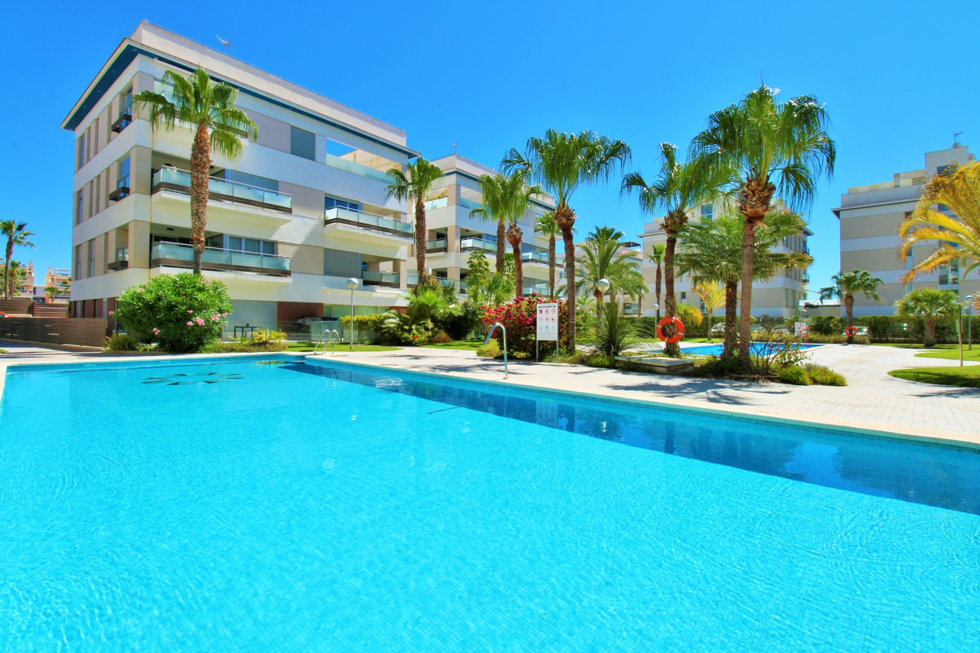 Reventa - 1. Apartamento / piso - Villamartin - Costa Blanca Sur