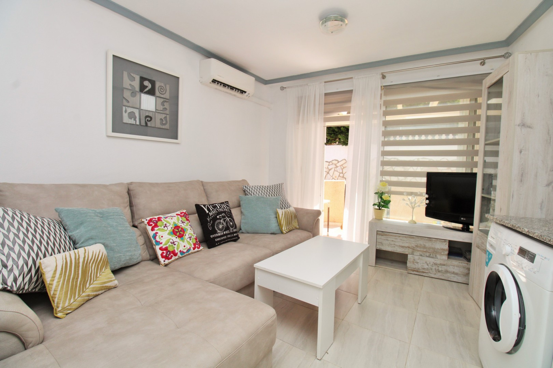 Reventa - 1. Apartamento / piso - Villamartin - Costa Blanca Sur