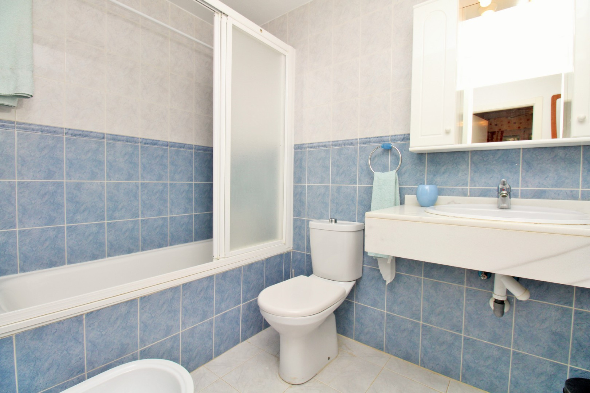 Reventa - 1. Apartamento / piso - Villamartin - Costa Blanca Sur