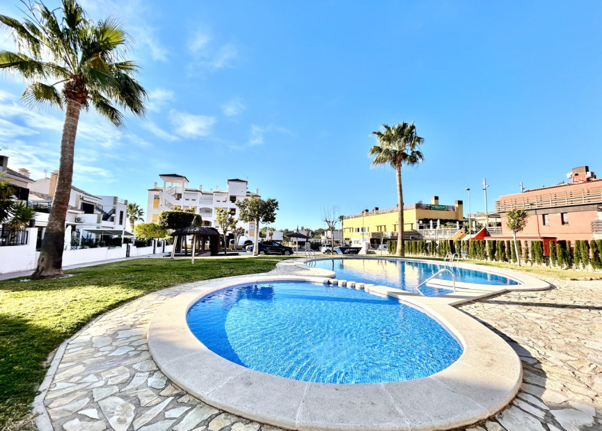 Reventa - 1. Apartamento / piso - Villamartin - Costa Blanca Sur