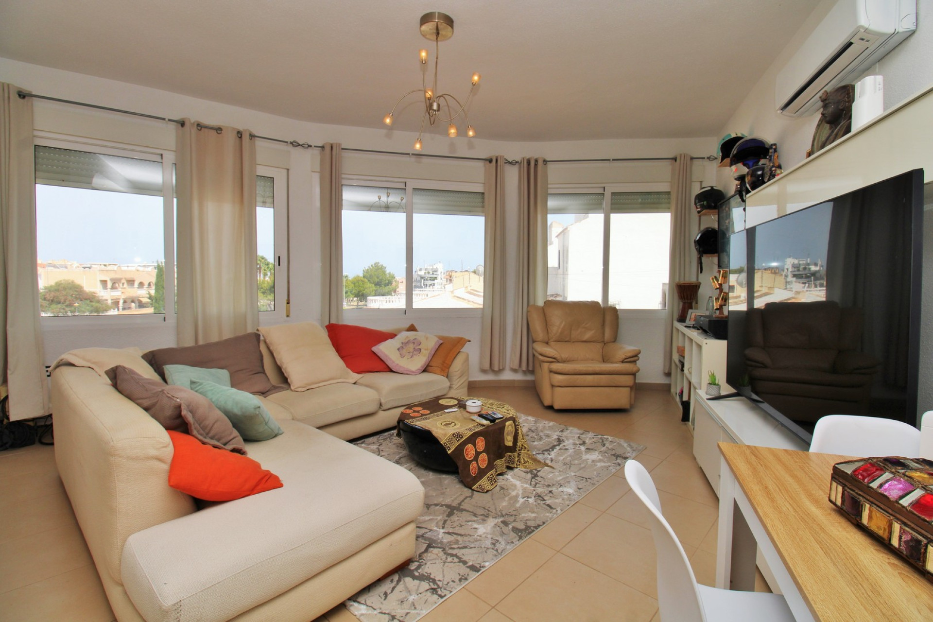 Reventa - 1. Apartamento / piso - Villamartin - Costa Blanca Sur