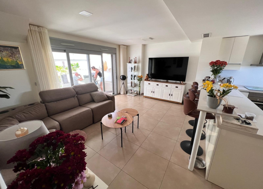 Reventa - 1. Apartamento / piso - Vistabella - Costa Blanca Sur