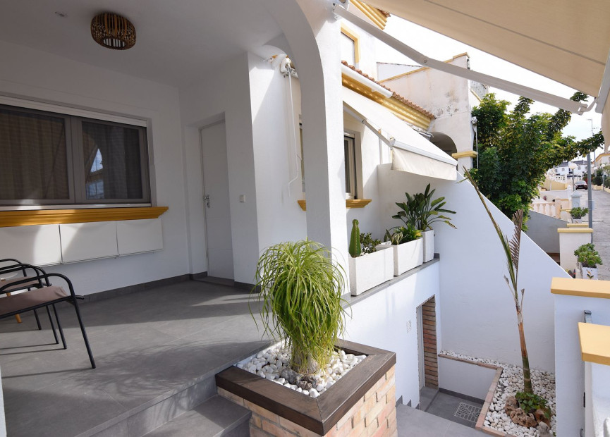 Reventa - 2. Chalet adosado - La Florida - Costa Blanca Sur