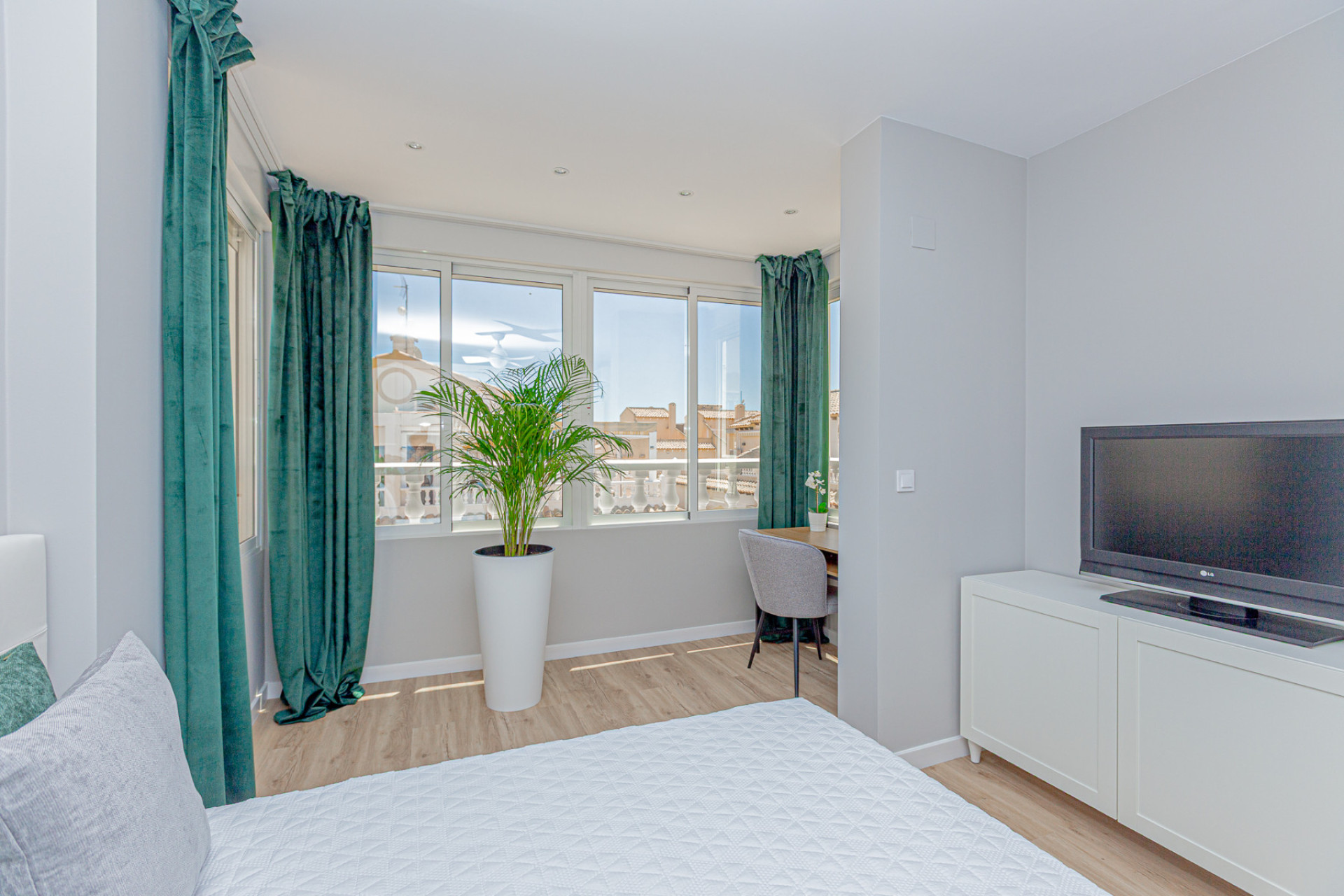 Reventa - 2. Chalet adosado - Los Altos - Costa Blanca Sur