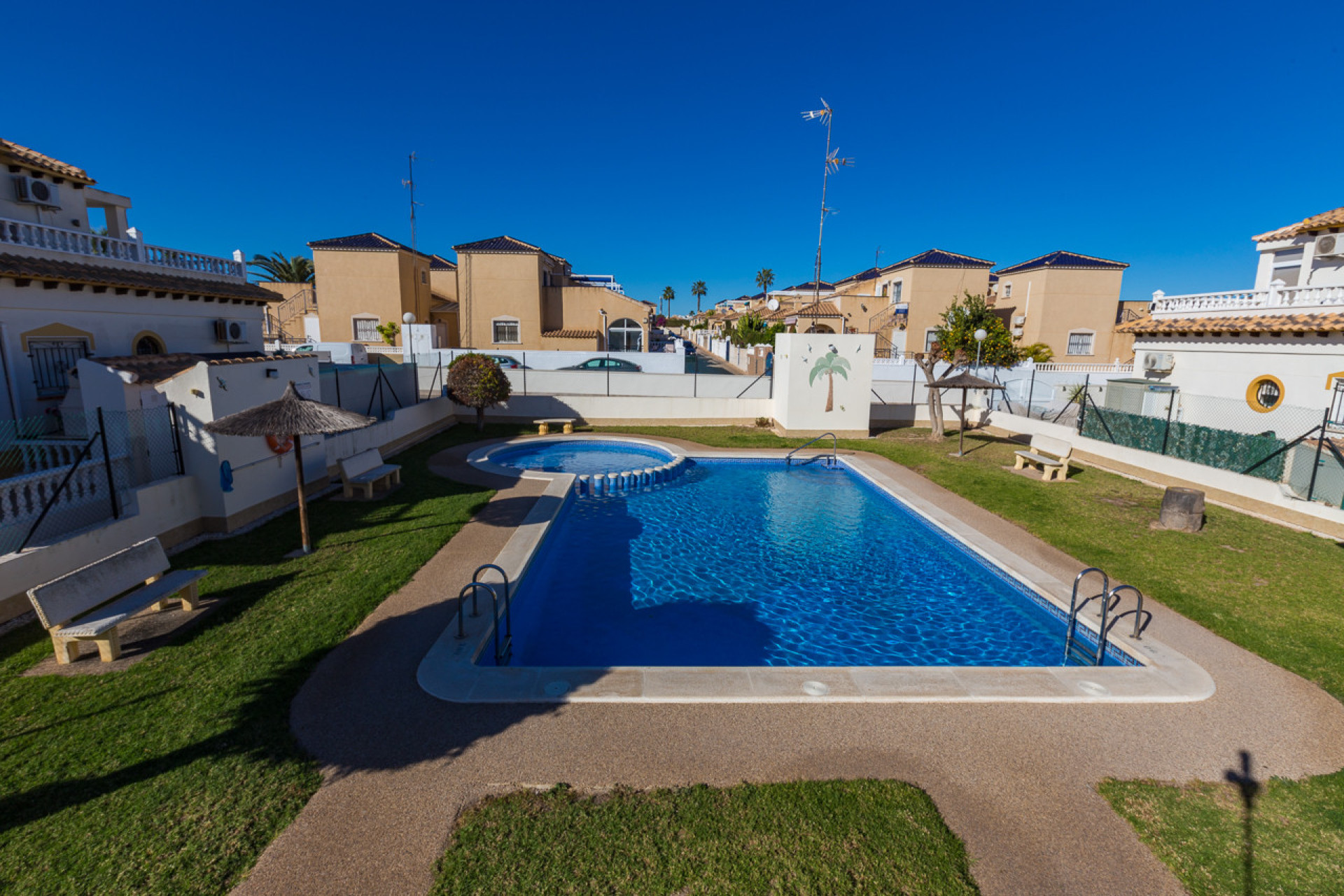 Reventa - 2. Chalet adosado - Los Altos - Costa Blanca Sur