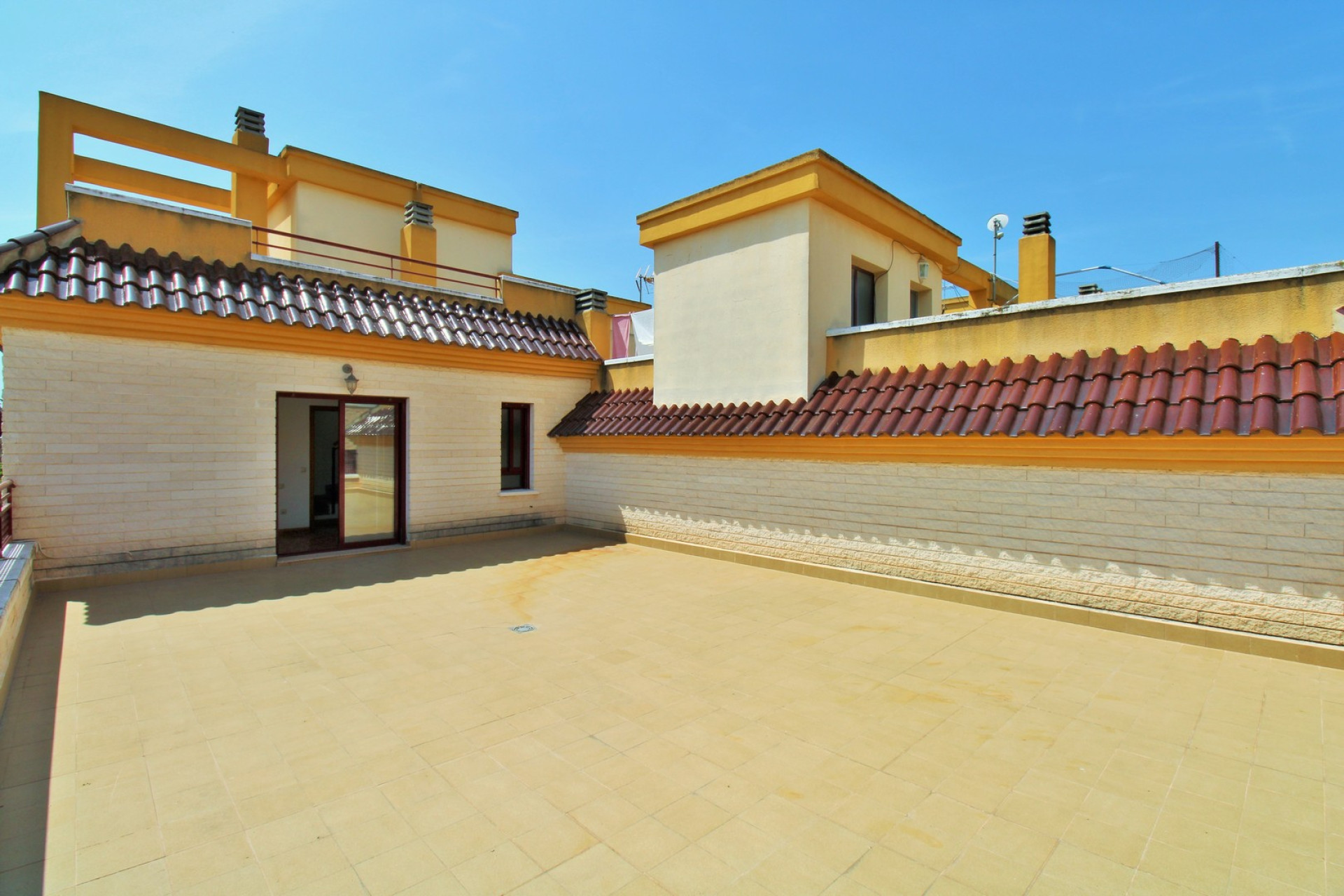 Reventa - 2. Chalet adosado - Los Desamparados - Costa Blanca Sur