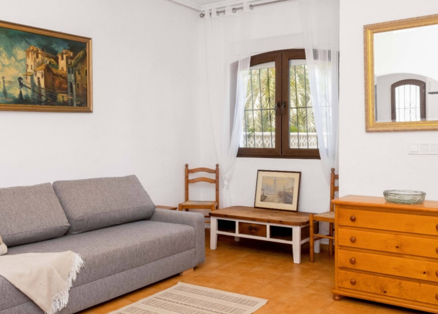 Reventa - 2. Chalet adosado - Orihuela Costa - La Zenia