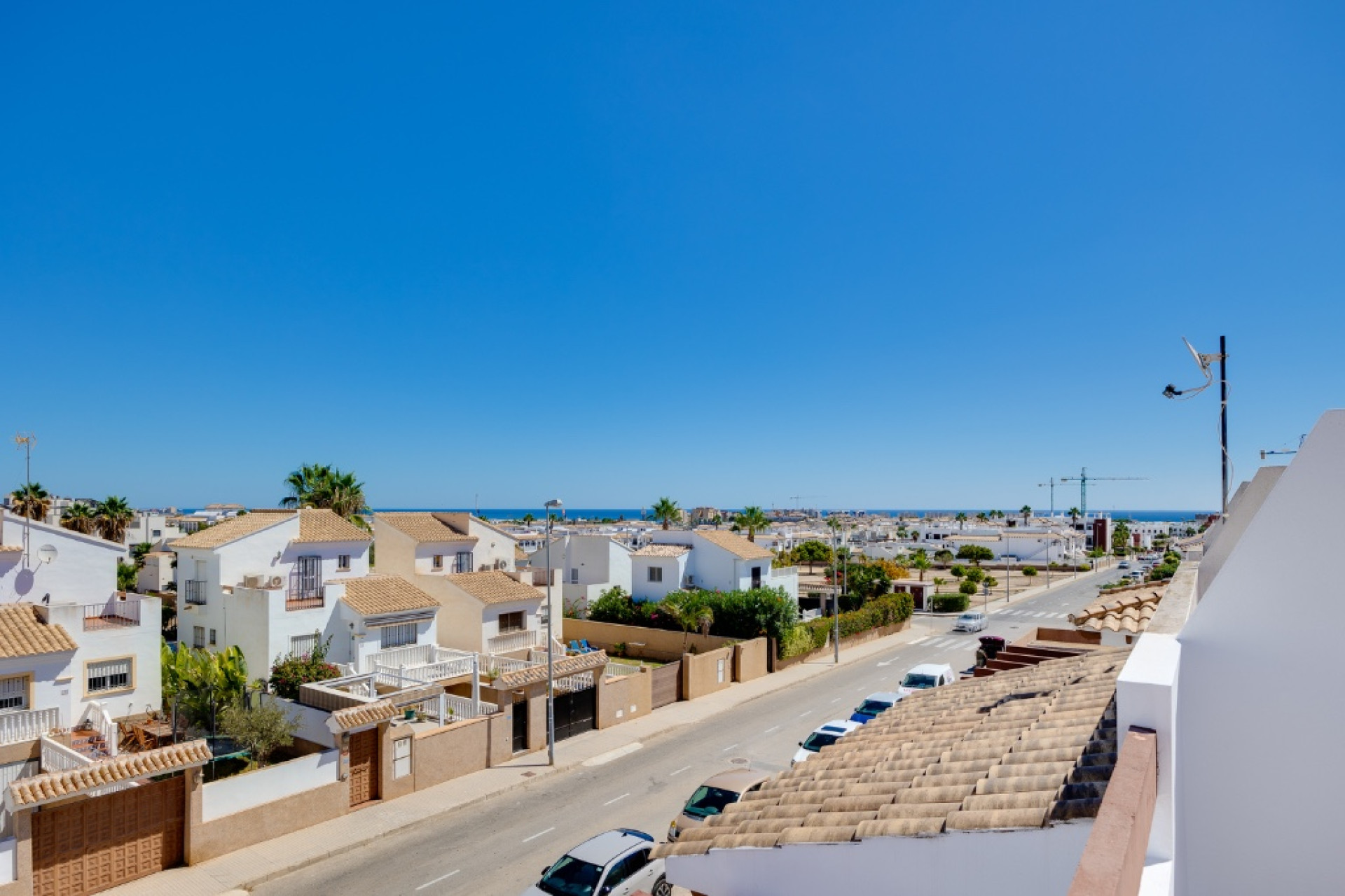 Reventa - 2. Chalet adosado - Punta Prima - Costa Blanca Sur