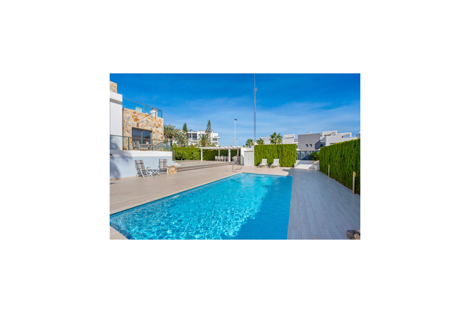 Reventa - 2. Chalet adosado - Punta Prima - Costa Blanca Sur