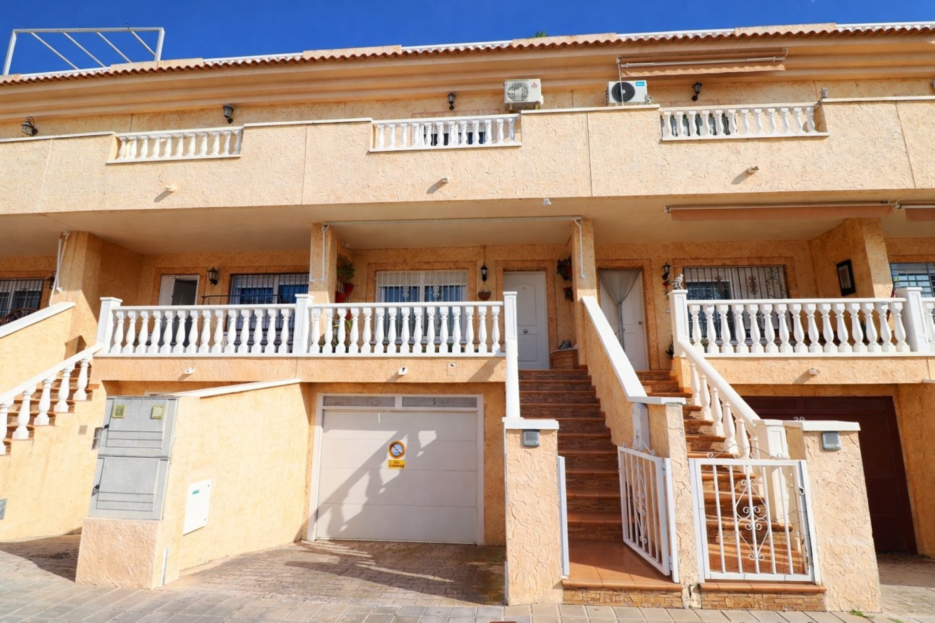 Reventa - 2. Chalet adosado - Redovan - Costa Blanca Sur