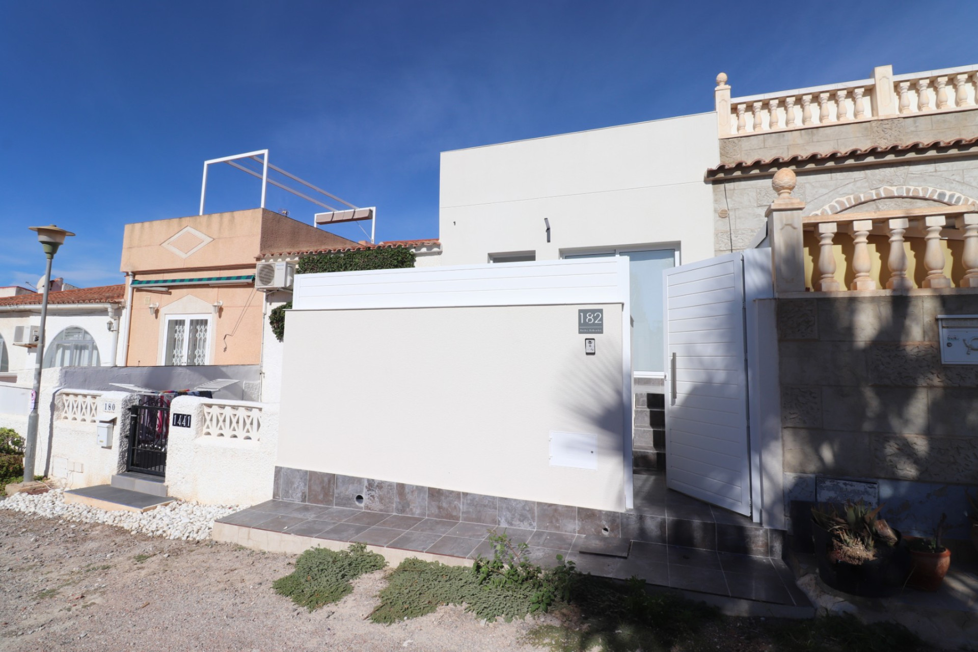 Reventa - 2. Chalet adosado - Torrevieja - Costa Blanca Sur