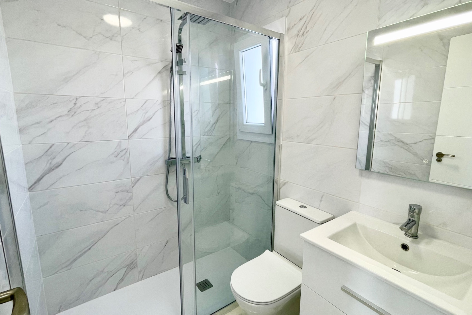 Reventa - 2. Chalet adosado - Torrevieja - Costa Blanca Sur