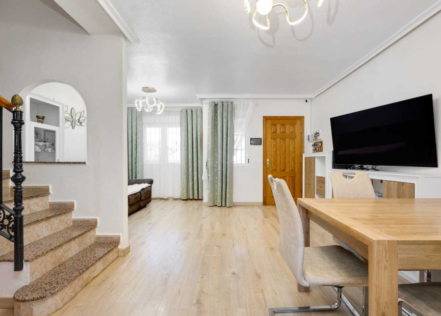 Reventa - 2. Chalet adosado - Torrevieja - Costa Blanca Sur