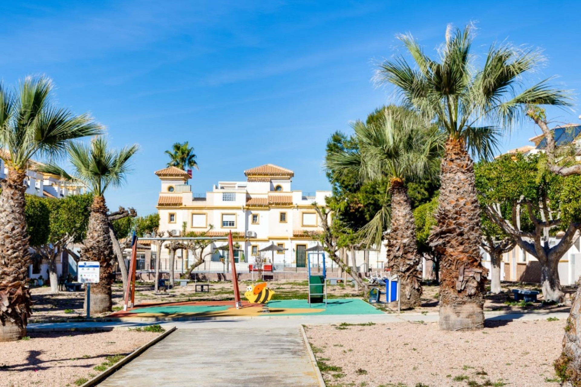 Reventa - 2. Chalet adosado - Torrevieja - Costa Blanca Sur
