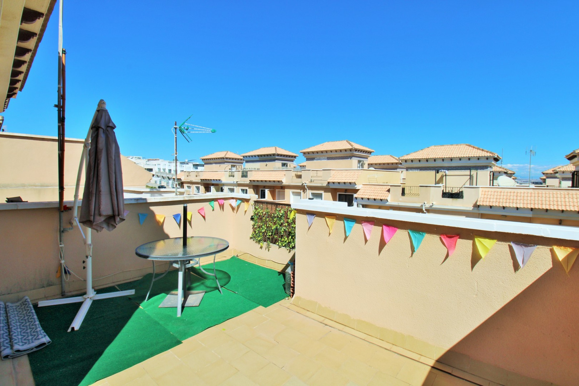Reventa - 2. Chalet adosado - Villamartin - Costa Blanca Sur