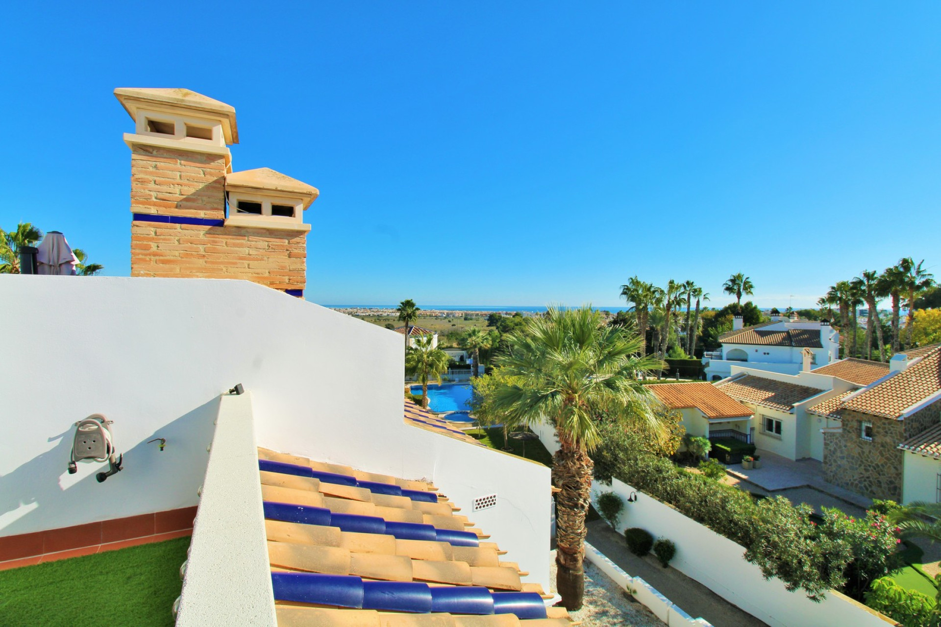 Reventa - 2. Chalet adosado - Villamartin - Costa Blanca Sur