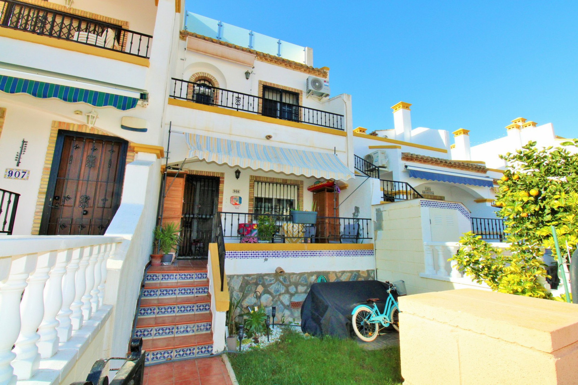 Reventa - 2. Chalet adosado - Villamartin - Costa Blanca Sur
