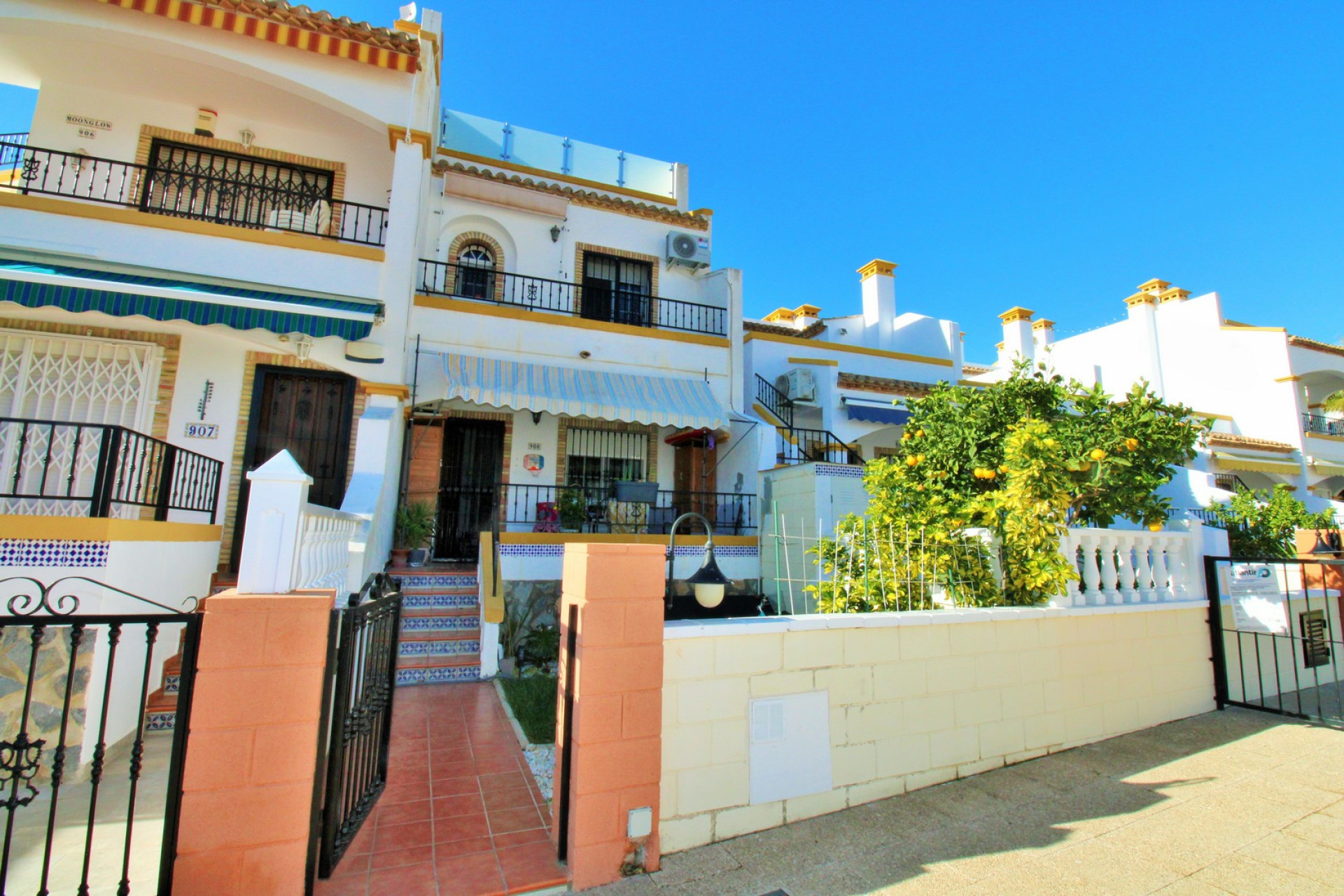Reventa - 2. Chalet adosado - Villamartin - Costa Blanca Sur