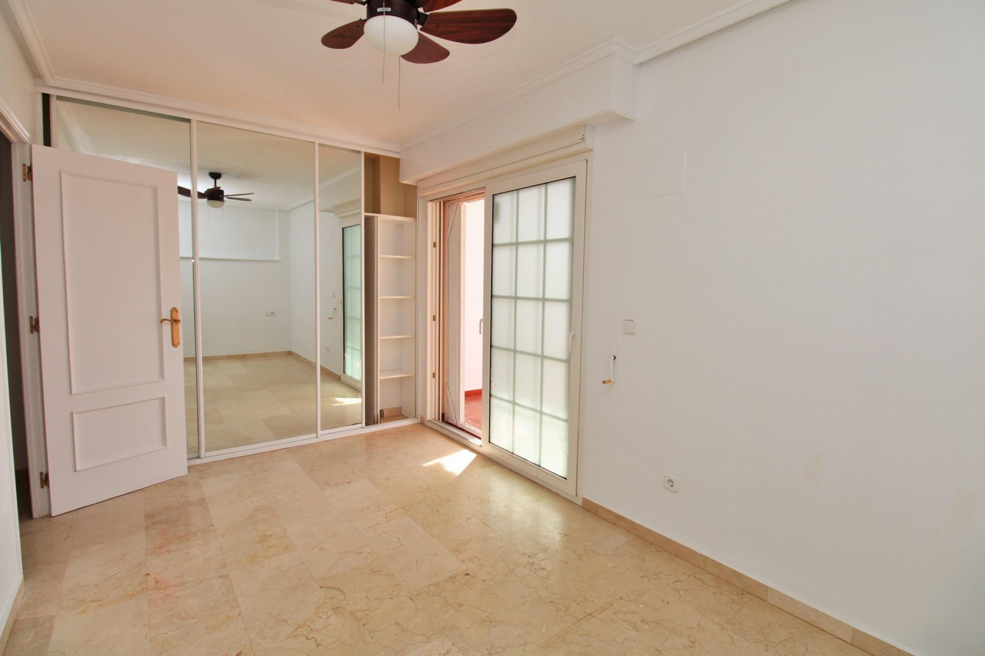 Reventa - 2. Chalet adosado - Villamartin - Costa Blanca Sur