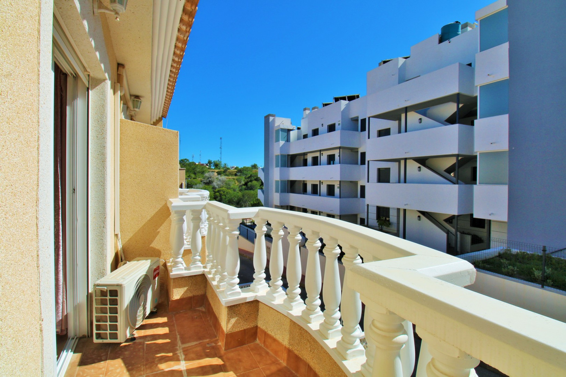 Reventa - 2. Chalet adosado - Villamartin - Costa Blanca Sur