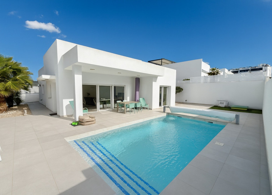 Reventa - 3. Casa indepiende - Benijófar - Costa Blanca Sur