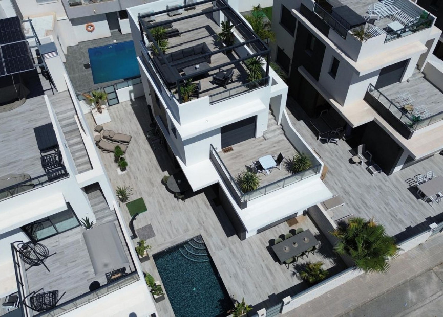 Reventa - 3. Casa indepiende - Benijófar - Costa Blanca Sur